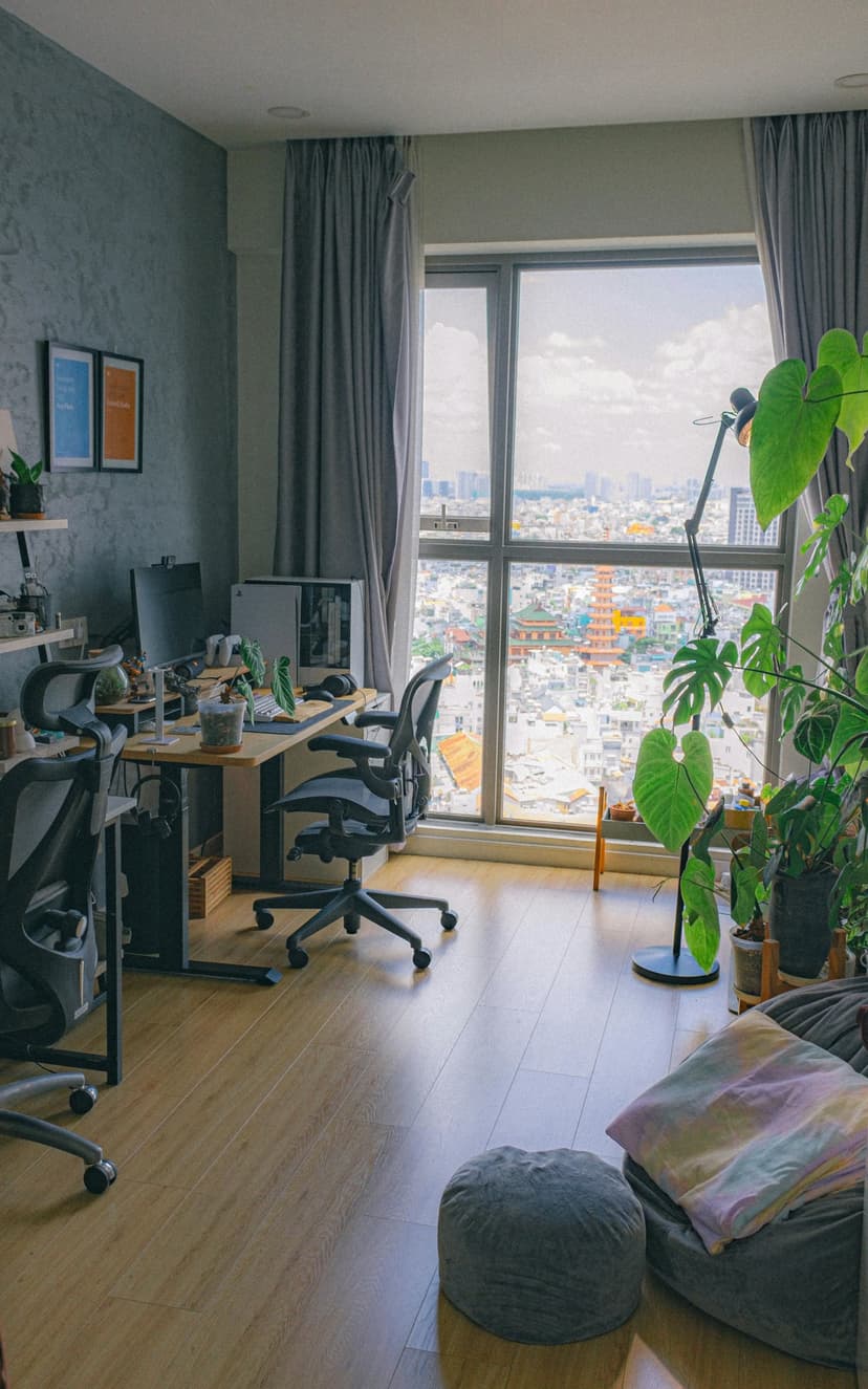 appartement freelance avec bureau siège ergonomique